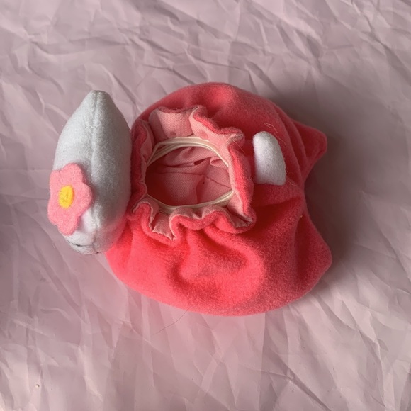 Hello Kitty chair feet gloves (set of 4) - Picture 3 of 3